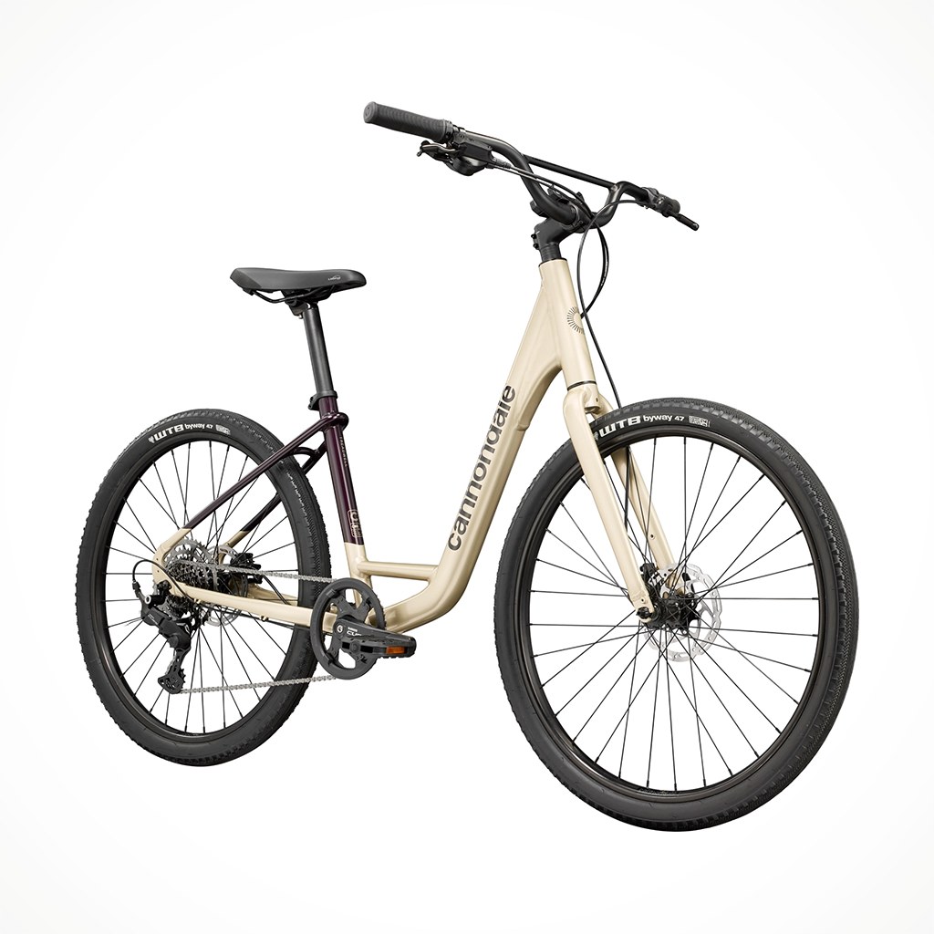 Product image: Cannondale Treadwell 1 Low Step T Hru Platinum 2026, shown from a three-quarter angled view.