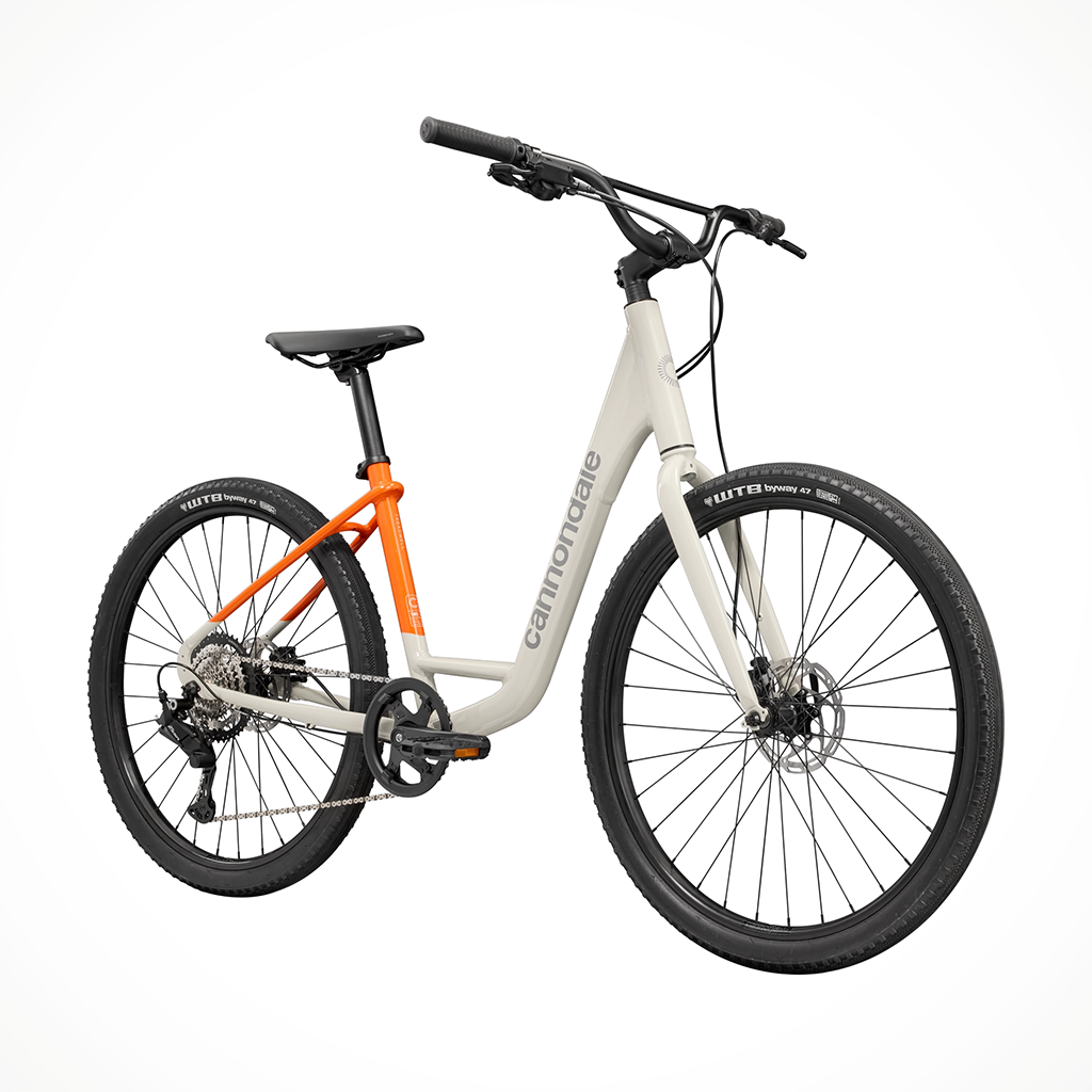 Product image: Cannondale Treadwell 2 Low Step Thru Chalk 2026, shown from a three-quarter angled view.