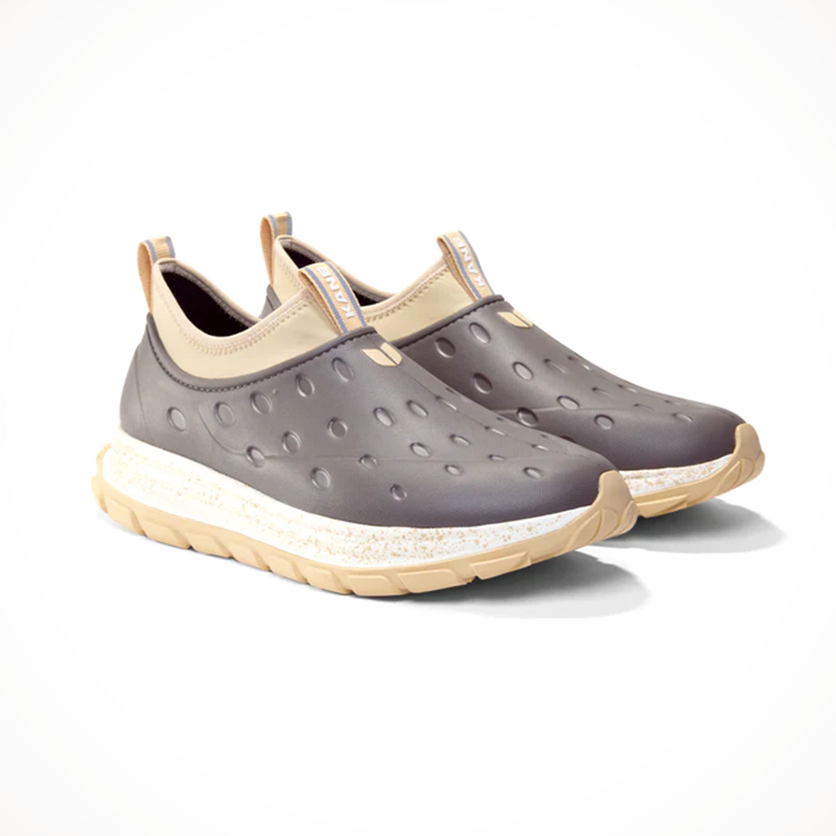 Product image: Kane Revive AC Bark 2026, shown as a pair.