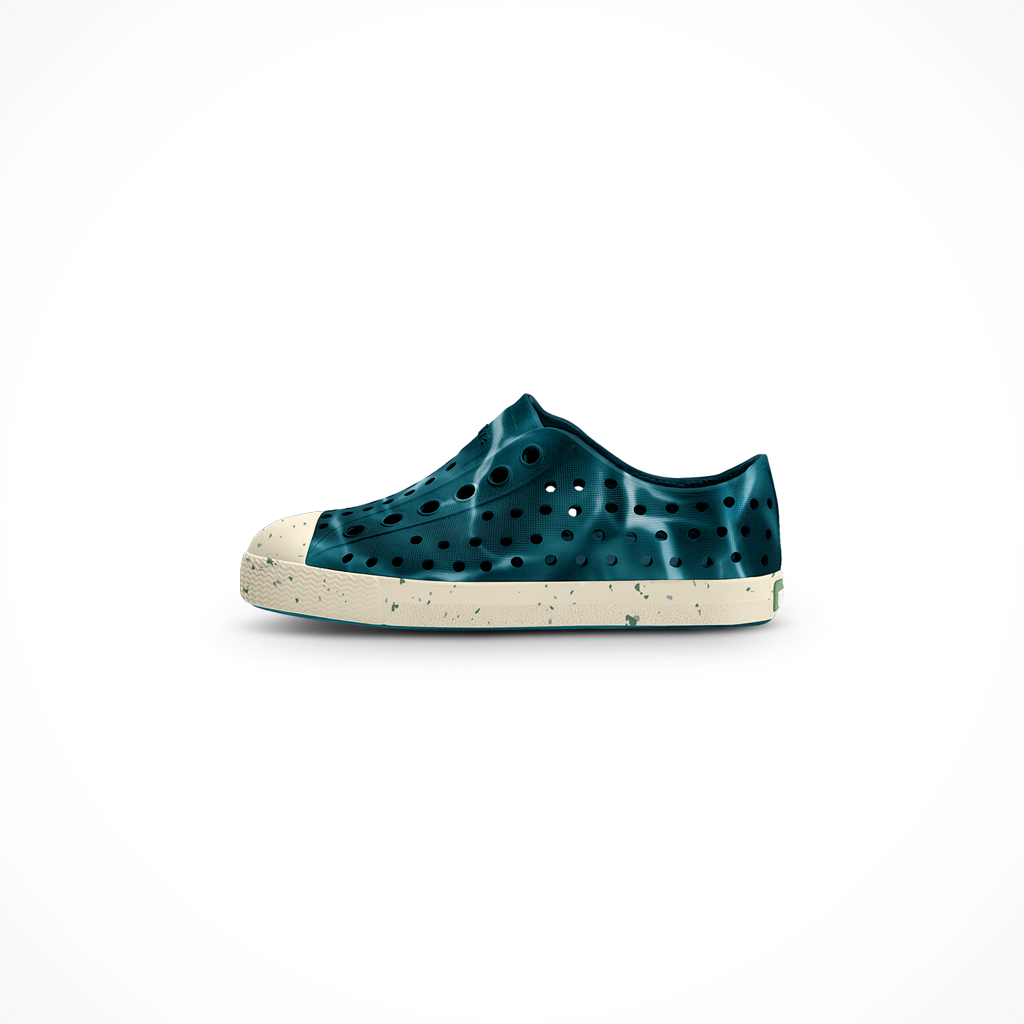 Product image: Native Jefferson Bloom Print Oasis Blue Bone White Kids 2026, shown in primary marketing view.