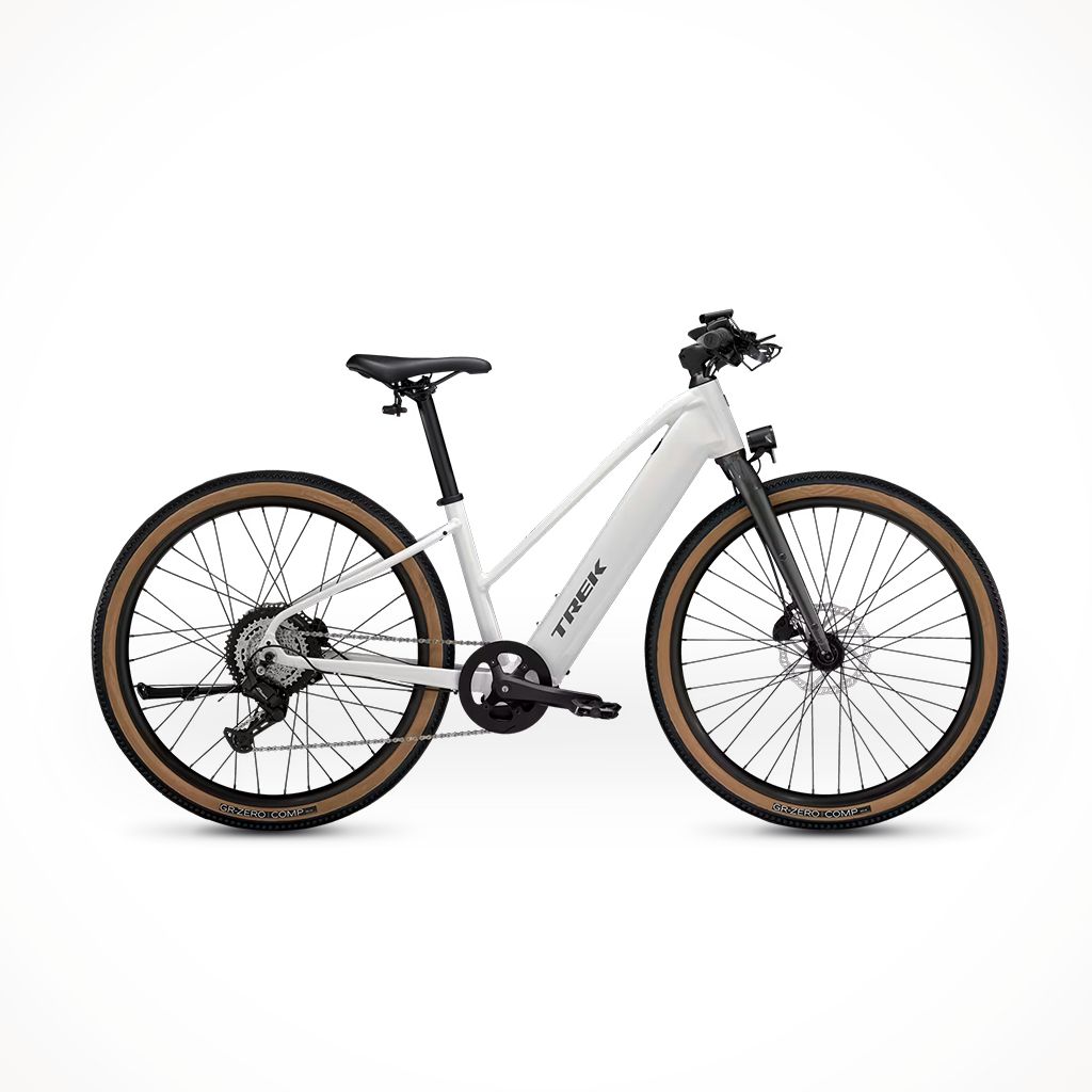 Product image: Trek FX P Lus 1 S Midstep White 2026, shown in primary marketing view.