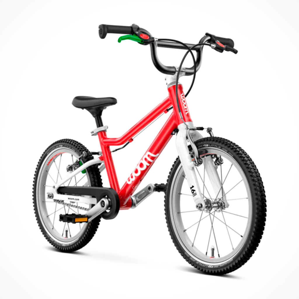 Product image: Woom GO 3 woom Red, shown from a three-quarter angled view.