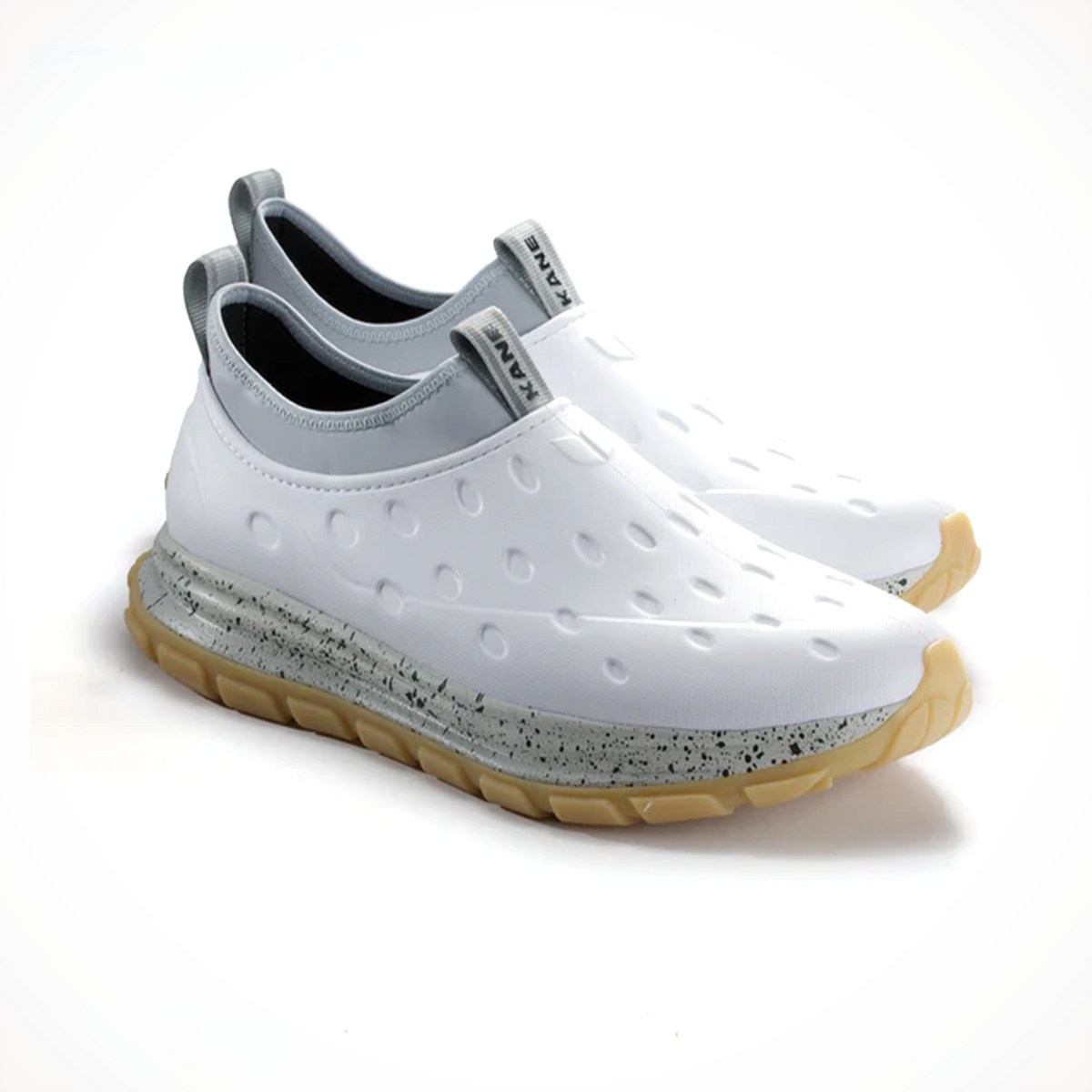 Product image: Kane Revive AC White Gum 2026, shown as a pair.