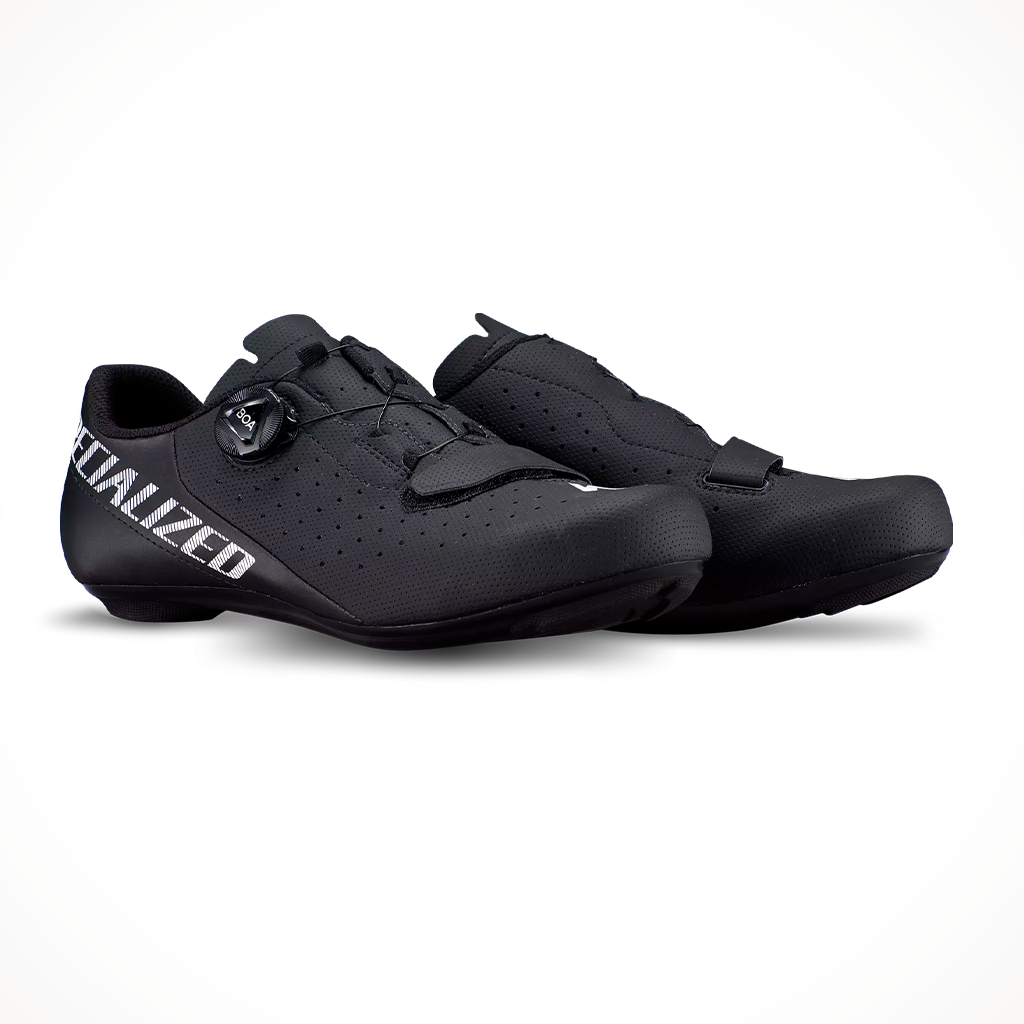 Product image: Specialized Torch 1 Road 2024 Black, shown as a pair.